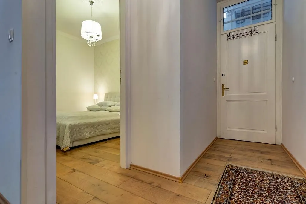 Temple Luxury Apartments & Rooms Split Guest house