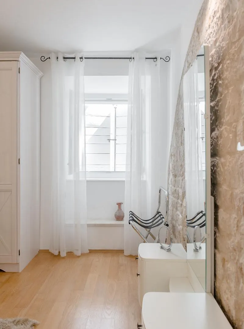 ספליט Temple Luxury Apartments & Rooms בית הארחה