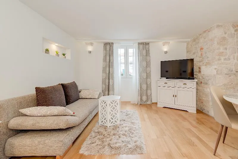 **** Guest house Temple Luxury Apartments & Rooms Split Croatia