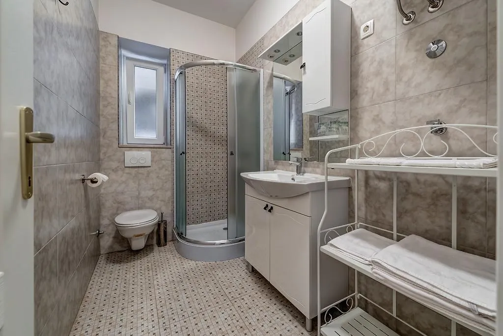 **** Guest house Temple Luxury Apartments & Rooms Split Croatia