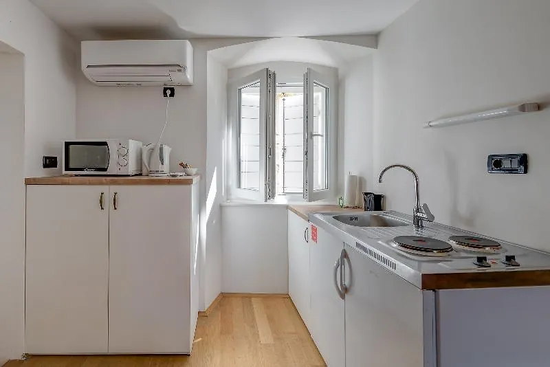 **** Guest house Temple Luxury Apartments & Rooms Split Croatia